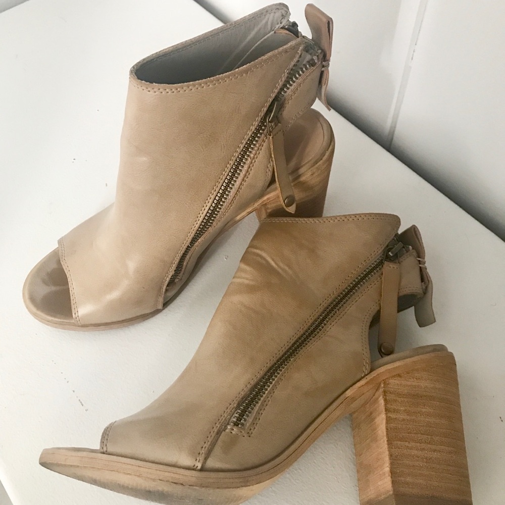 Taupe Leather Double Zipper Open Toe Heels - Picture 3 of 8